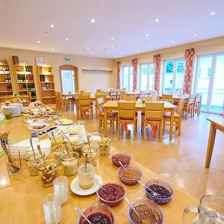 Weingasthaus Wisser فندق 4*