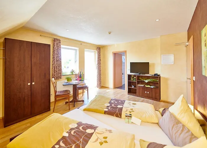 Weingasthaus Wisser Hotel 4*